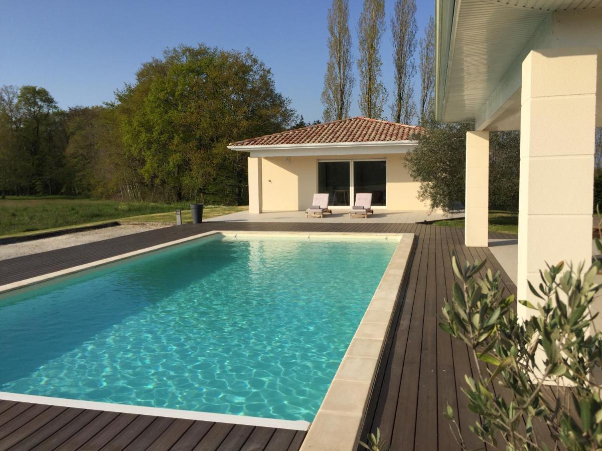 Chambre D'Hotes Ama Pompignac Exteriér fotografie